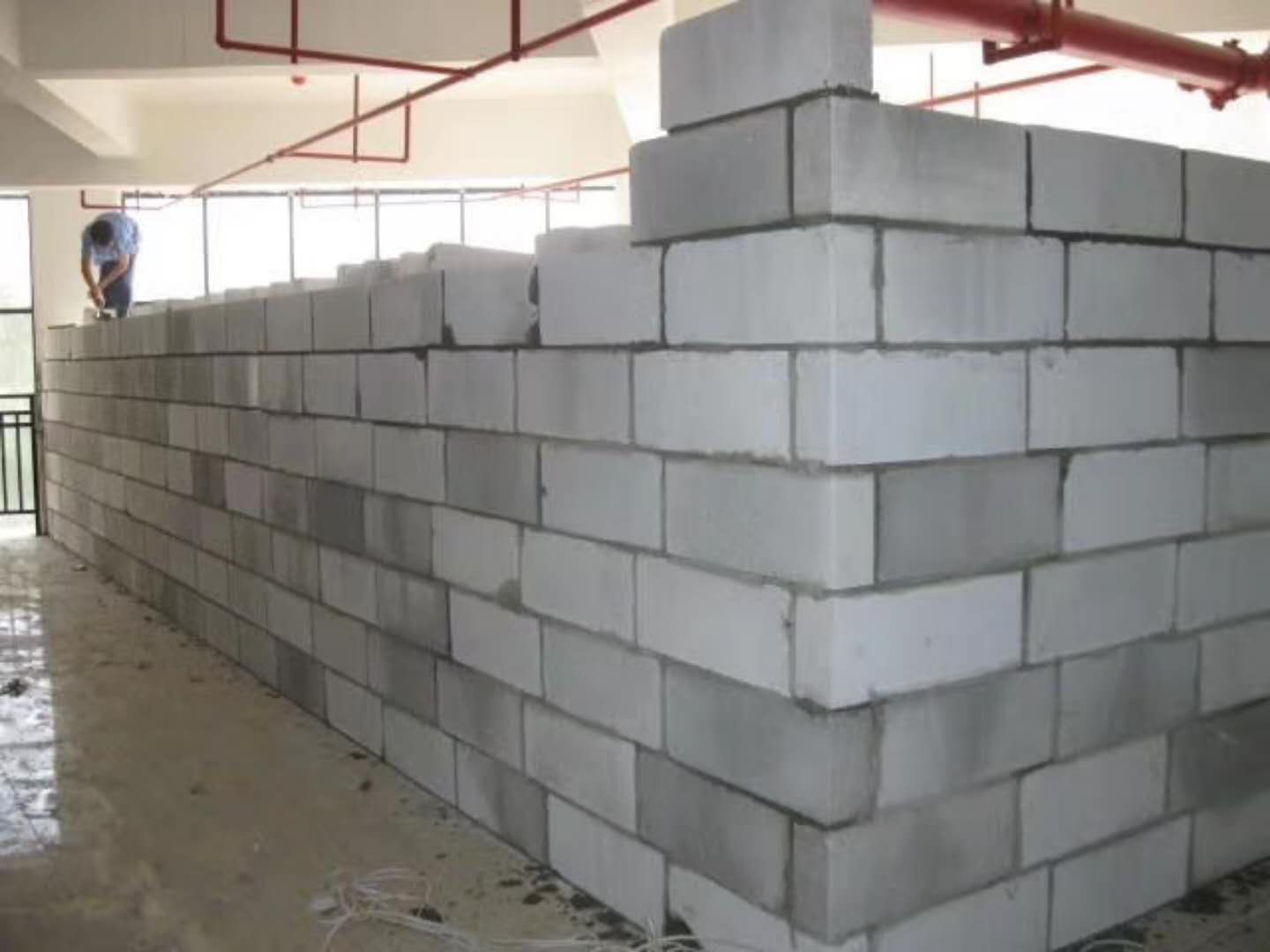 从化蒸压加气混凝土砌块承重墙静力和抗震性能的研究